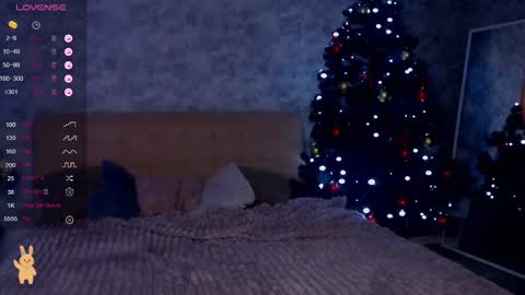 Snapshot of kaya_davies chatting on 12/13/24, 06:10 Kaya online show from 12/13/24, 06:10