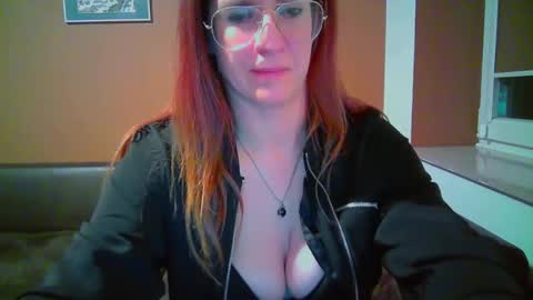 Snapshot of kayalips chatting on 11/12/25, 04:18 KayaLips online show from 11/12/25, 04:18