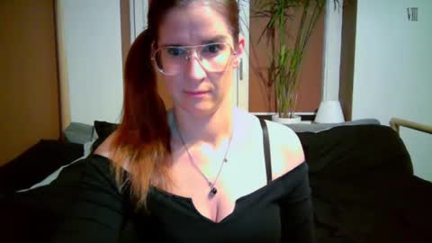 Snapshot of kayalips chatting on 11/23/25, 04:18 KayaLips online show from 11/23/25, 04:18