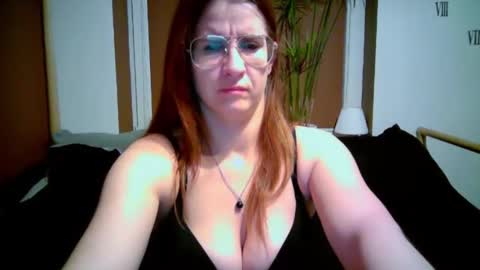 Snapshot of kayalips chatting on 11/28/25, 09:17 KayaLips online show from 11/28/25, 09:17