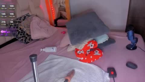 Snapshot of kayla_ada chatting on 10/17/25, 02:15 Kayla online show from 10/17/25, 02:15