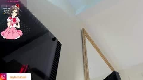 kaylachannell online show from 10/19/25, 03:51