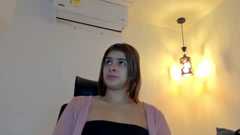      K A Y L A      online show from 09/17/25, 12:07