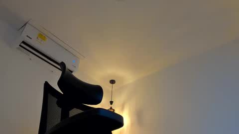      K A Y L A      online show from 09/19/25, 01:45