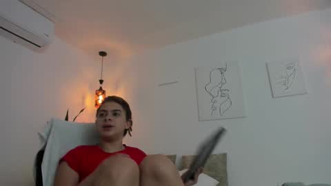      K A Y L A      online show from 11/15/25, 11:07