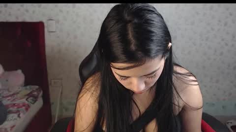 Kayla online show from 10/20/25, 07:42