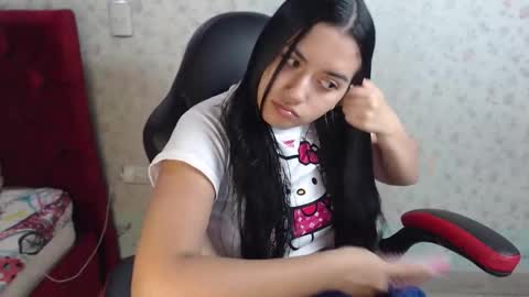 Kayla online show from 11/11/25, 01:27