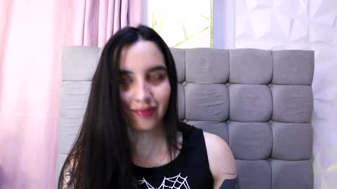 Snapshot of kaylee_lee chatting on 09/18/25, 04:25 kaylee_lee online show from 09/18/25, 04:25