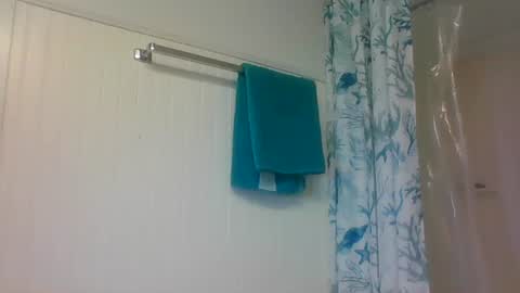 kaylee kakes online show from 10/11/25, 08:29