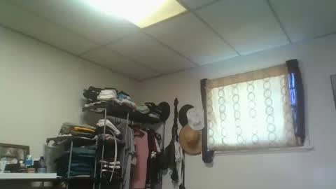 kaylee kakes online show from 10/20/25, 04:51