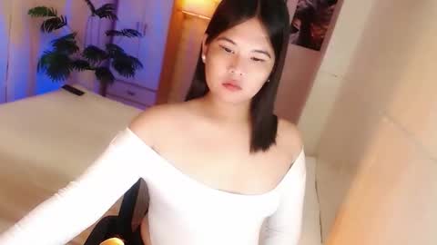 Y O U R        F U T U R E       K A Y L E E  online show from 11/20/25, 01:17