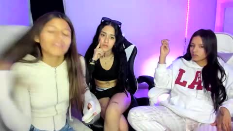 kaylie online show from 03/12/25, 11:12