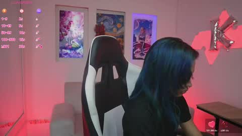 Kayra online show from 10/23/25, 11:42