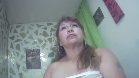 Snapshot of kazsandrah chatting on 01/12/25, 10:23 KAZSANDRAH online show from 01/12/25, 10:23