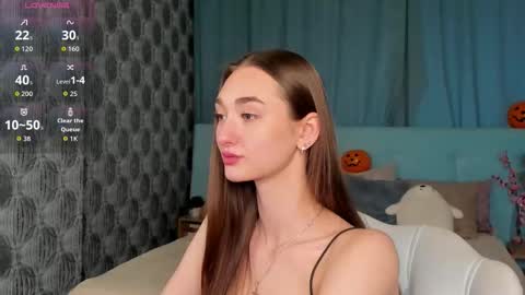 Snapshot of ke1ly_powell chatting on 10/22/25, 09:31 Kelly GMT 2 Su We Th Fr Sa 0300AM-09-00AM online show from 10/22/25, 09:31