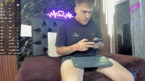 Keane online show from 11/19/25, 01:11