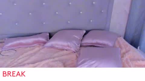 Snapshot of kei_oliver chatting on 02/18/25, 03:43 kei oliver online show from 02/18/25, 03:43