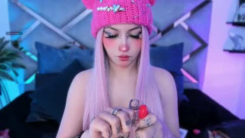 Keidy Monday to Saturday from 200 pm to 810pm  UTC-5 Colombia Time online show from 10/25/25, 07:08