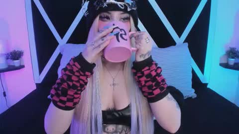 Keidy Monday to Saturday from 200 pm to 810pm  UTC-5 Colombia Time online show from 11/21/25, 08:02