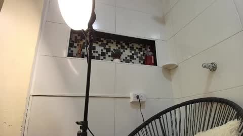 Snapshot of keila_hott20 chatting on 10/07/25, 12:02 keila online show from 10/07/25, 12:02