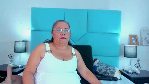   online show from 01/21/25, 01:32