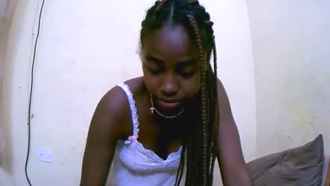 keisha759446 online show from 11/08/25, 08:51