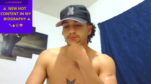 Snapshot of keivid_2303 chatting on 01/16/25, 04:17 david online show from 01/16/25, 04:17