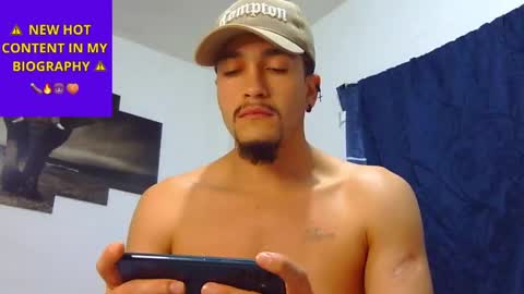 Snapshot of keivid_2303 chatting on 01/27/25, 11:54 david online show from 01/27/25, 11:54