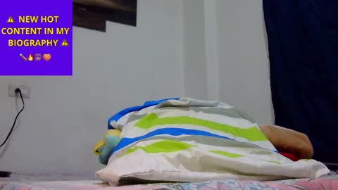 Snapshot of keivid_2303 chatting on 01/28/25, 07:43 david online show from 01/28/25, 07:43