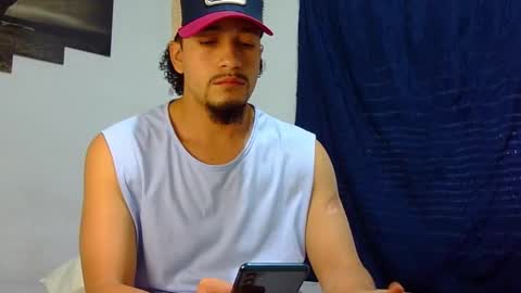 Snapshot of keivid_2303 chatting on 03/04/25, 02:21 david online show from 03/04/25, 02:21