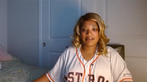 Kellie online show from 01/31/25, 04:47