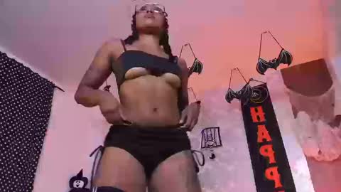 Snapshot of kelly__thomson chatting on 10/09/25, 10:52 kelly__thomson online show from 10/09/25, 10:52