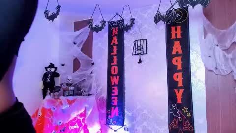 Snapshot of kelly__thomson chatting on 10/26/25, 10:15 kelly__thomson online show from 10/26/25, 10:15