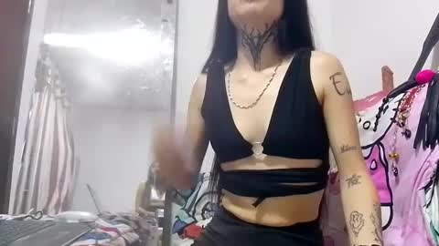 Snapshot of kellyandkataleya chatting on 09/30/25, 03:33 kelly kata Lovense is on PVT ALWAYS OPEN online show from 09/30/25, 03:33