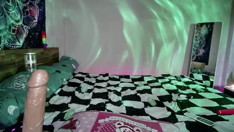 Kelly online show from 12/02/24, 08:19