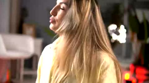 Denise online show from 11/18/25, 02:50