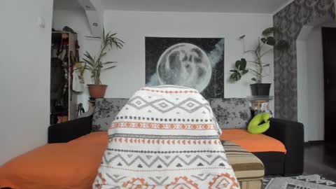 Snapshot of kellymorgan_ chatting on 02/15/25, 12:11 Monday - Friday 08 am - 3 pm GMT 3 online show from 02/15/25, 12:11