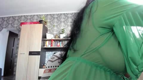 Snapshot of kellymorgan_ chatting on 10/30/25, 08:49 Monday - Friday 08 am - 3 pm GMT 3 online show from 10/30/25, 08:49