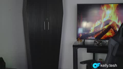 Kelly online show from 11/11/25, 05:24