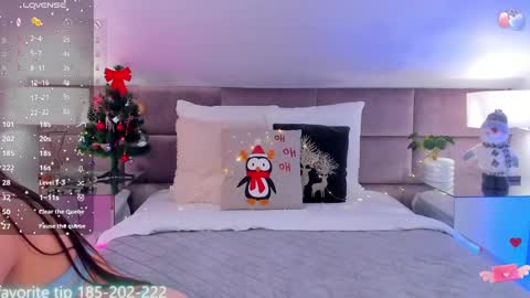 kelsi_di online show from 12/19/24, 12:34
