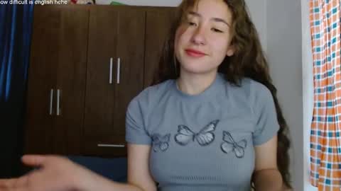Snapshot of kendal_di chatting on 10/25/25, 05:08 kendal_di online show from 10/25/25, 05:08