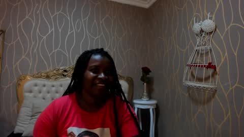 Snapshot of kendalbrowns chatting on 02/01/25, 11:32 kenda online show from 02/01/25, 11:32