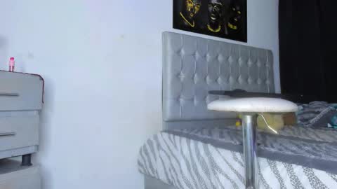 Kendall online show from 10/09/25, 04:21