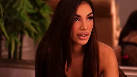 Kendal online show from 10/19/25, 04:46