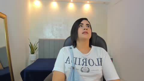 Snapshot of kendall_roous chatting on 09/29/25, 07:51 kendall_roous online show from 09/29/25, 07:51