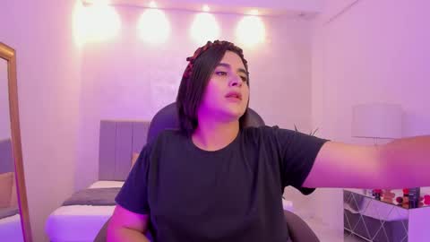 kendall_roous online show from 10/17/25, 09:06