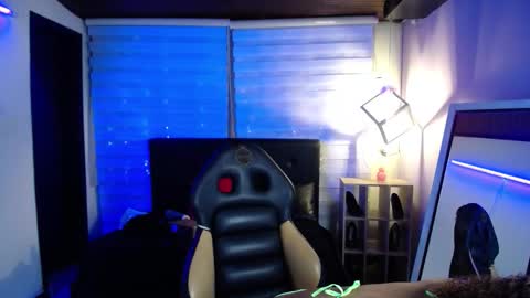 kendall_rossii_ online show from 11/09/25, 03:49