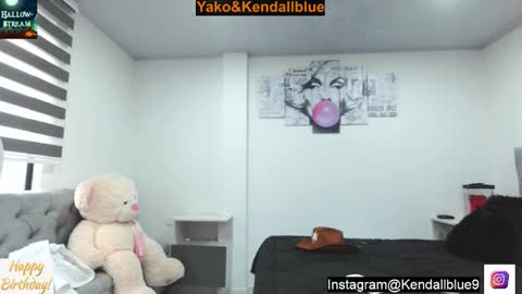 kendallblue online show from 10/31/25, 01:56