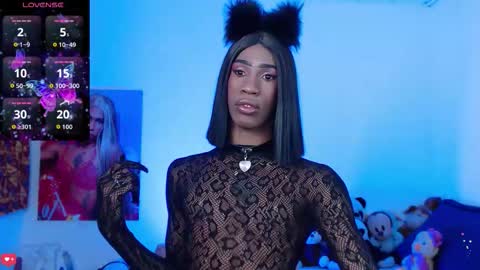 kendallgil_ online show from 11/02/25, 12:35