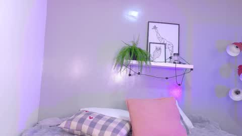   online show from 10/24/25, 10:11